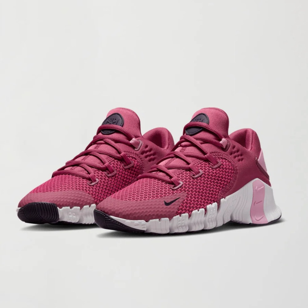 Nike Women's Pink Athletic Sneakers
